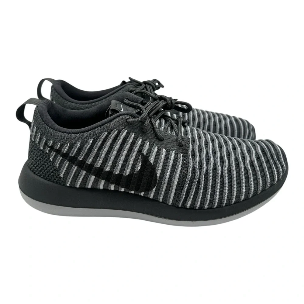 Nike Roshe Two Flyknit Shoes Womens‎ Sz 8 Dark Grey Pure Platinum 844929-002
